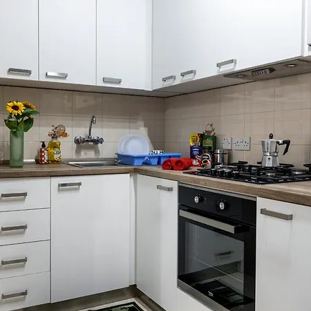 Seaside Flat With Scenic Country Views Mellieħa