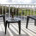 Seaside Flat With Scenic Country Views Mellieħa