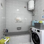Seaside Flat With Scenic Country Views Appartamento *