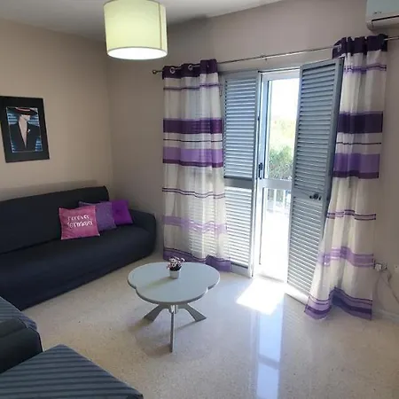 Seaside Flat With Scenic Country Views * Mellieha