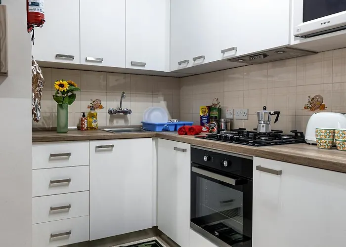 Seaside Flat With Scenic Country Views Mellieħa