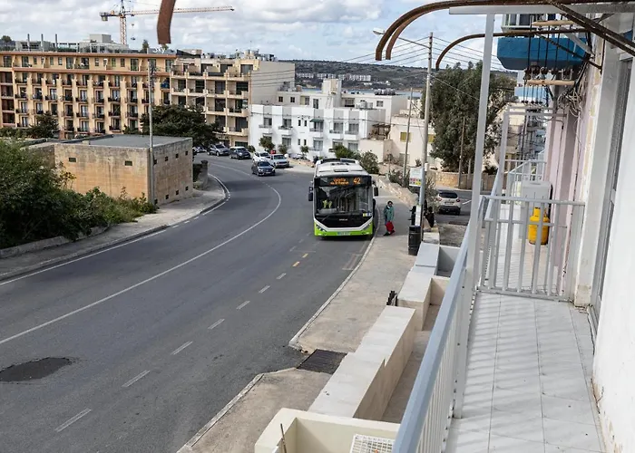 Seaside Flat With Scenic Country Views Appartement Mellieħa