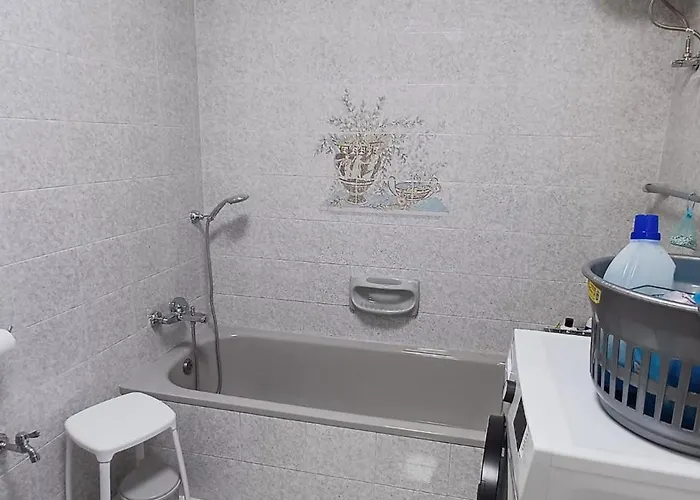 Seaside Flat With Scenic Country Views